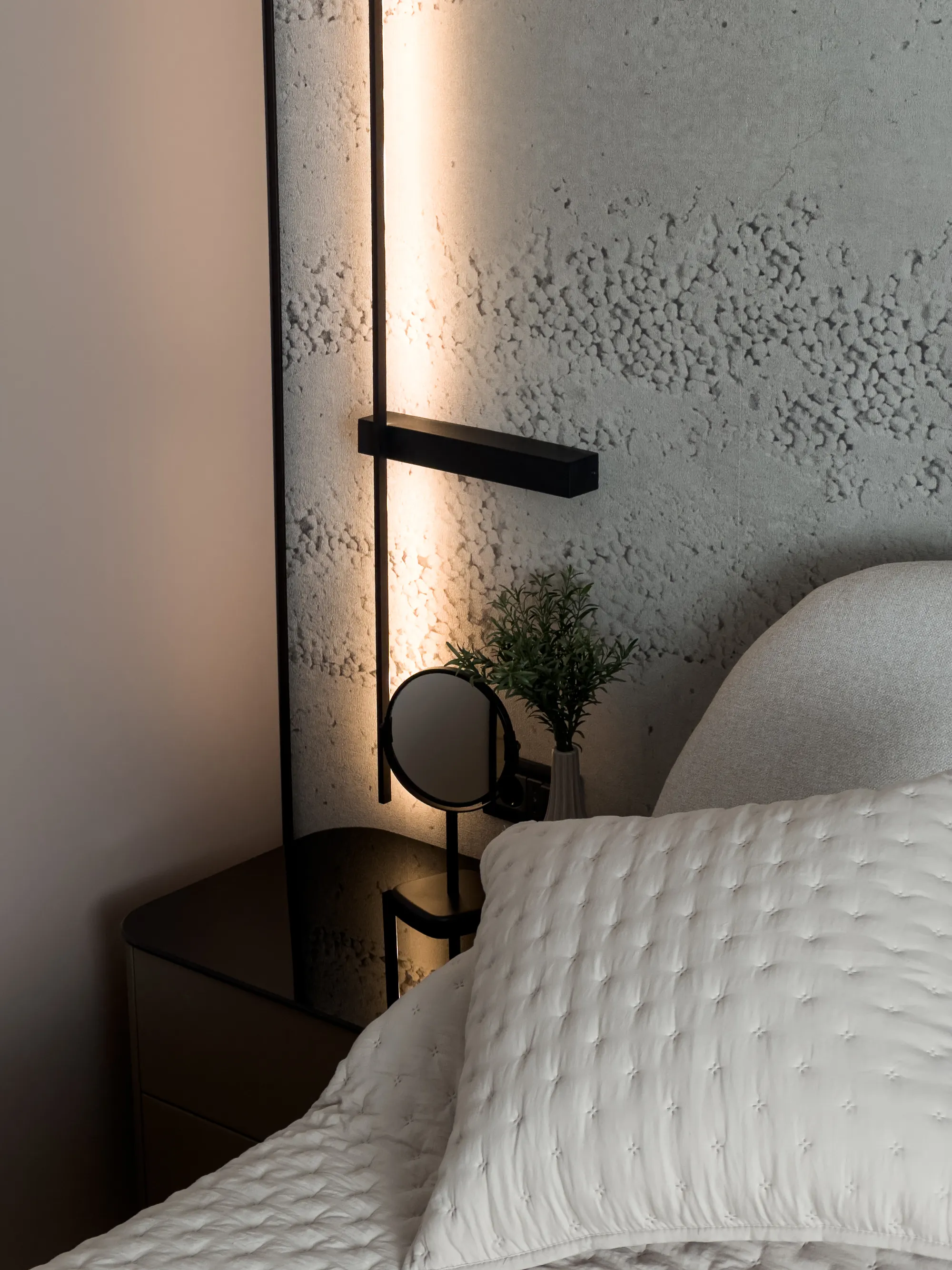 Wood & Cream Apartment — Bucharest